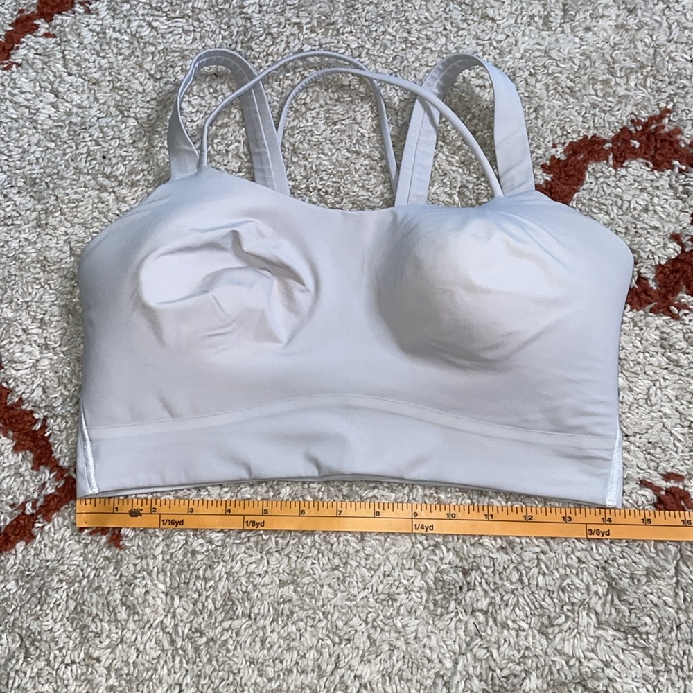 Lululemon- Like a Cloud Longline- Sz 10- Ultra Lt Grey- C/D Cup! - Picture 11 of 11